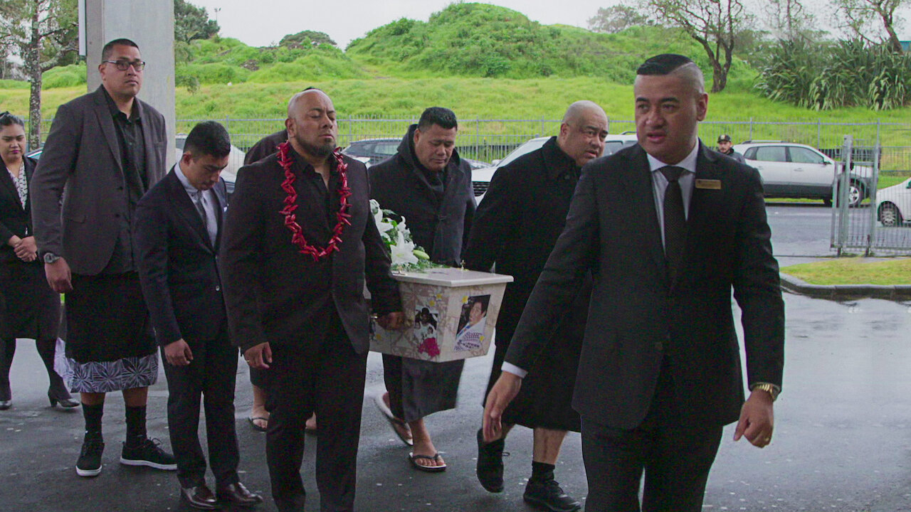Xem Phim Nhà tang lễ (Phần 1) (The Casketeers (Season 1))