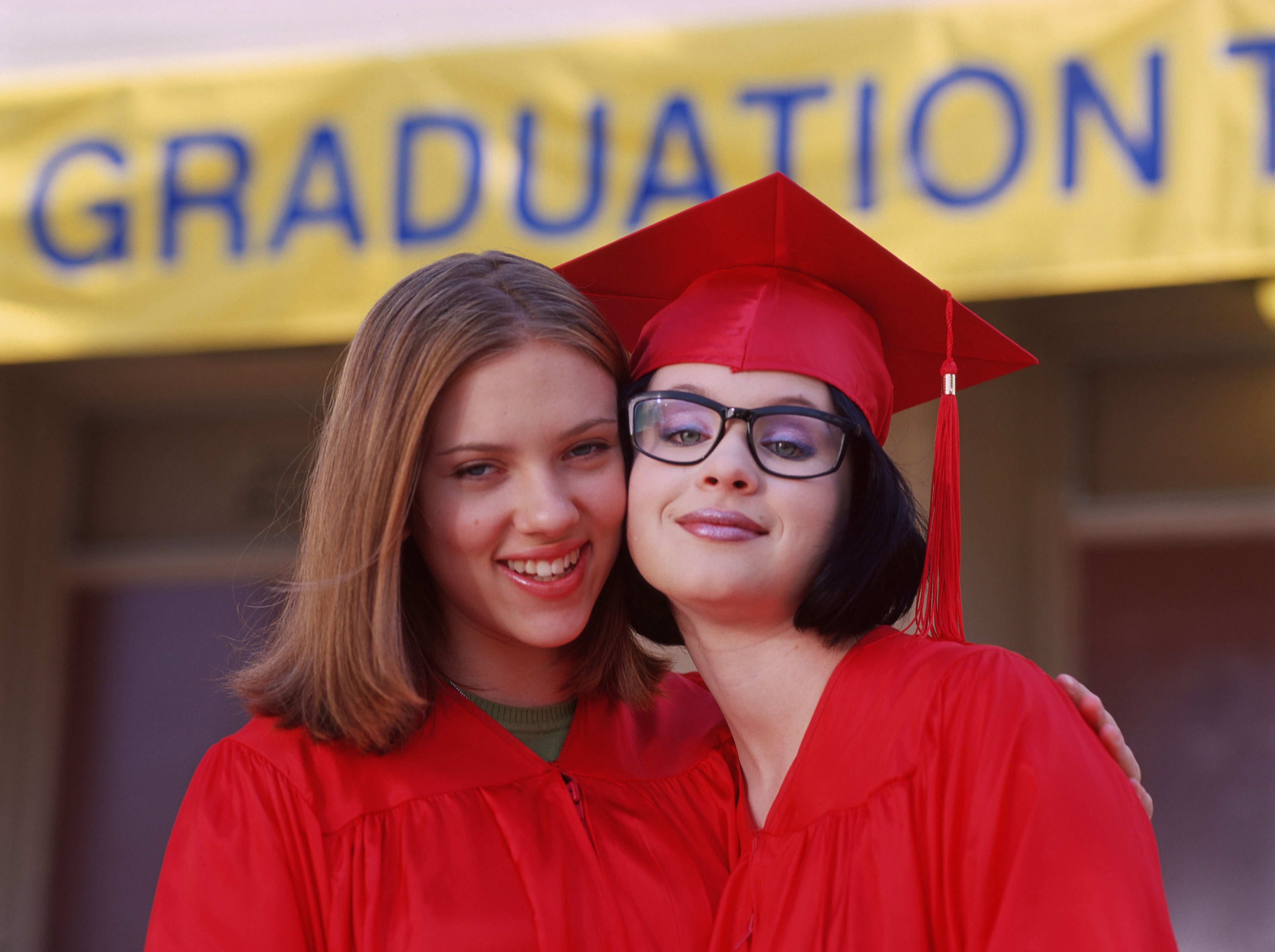 Banner Phim Thế Giới Ma (Ghost World)